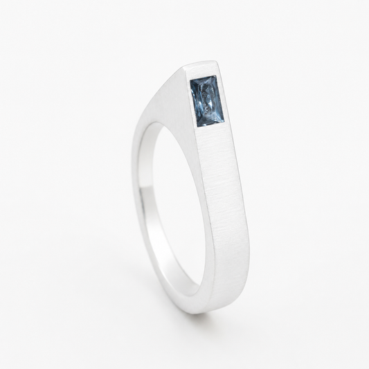 London Topaz Taşlı Asimetrik Yüzük