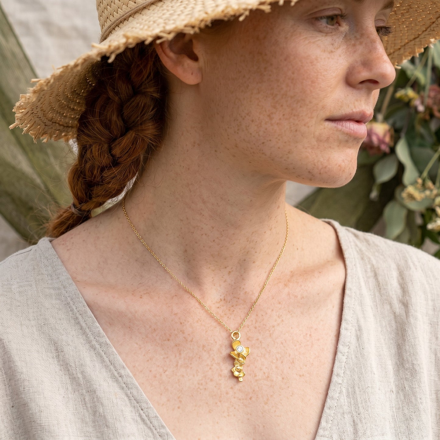 Minimalist Flower Necklace