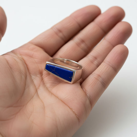 Lapis Lazuli Anıt Yüzük – Obelisk formunun üstten görünümü